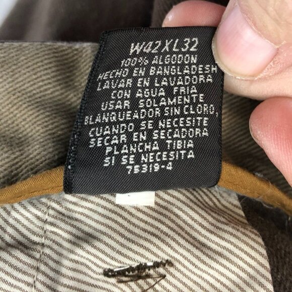 Two St. Johns Bay Men's Pants 42x32 Measured 39x30 Straight Leg - Picture 9 of 16